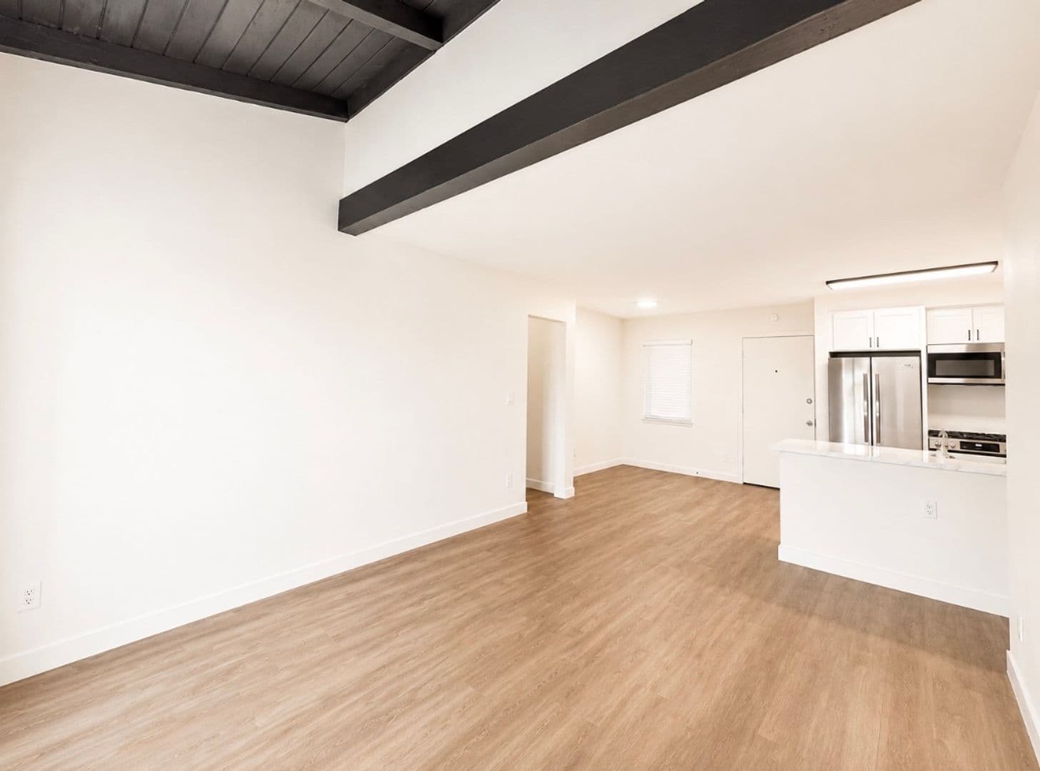 Anaheim Apartment: 2611 W. Baylor Circle