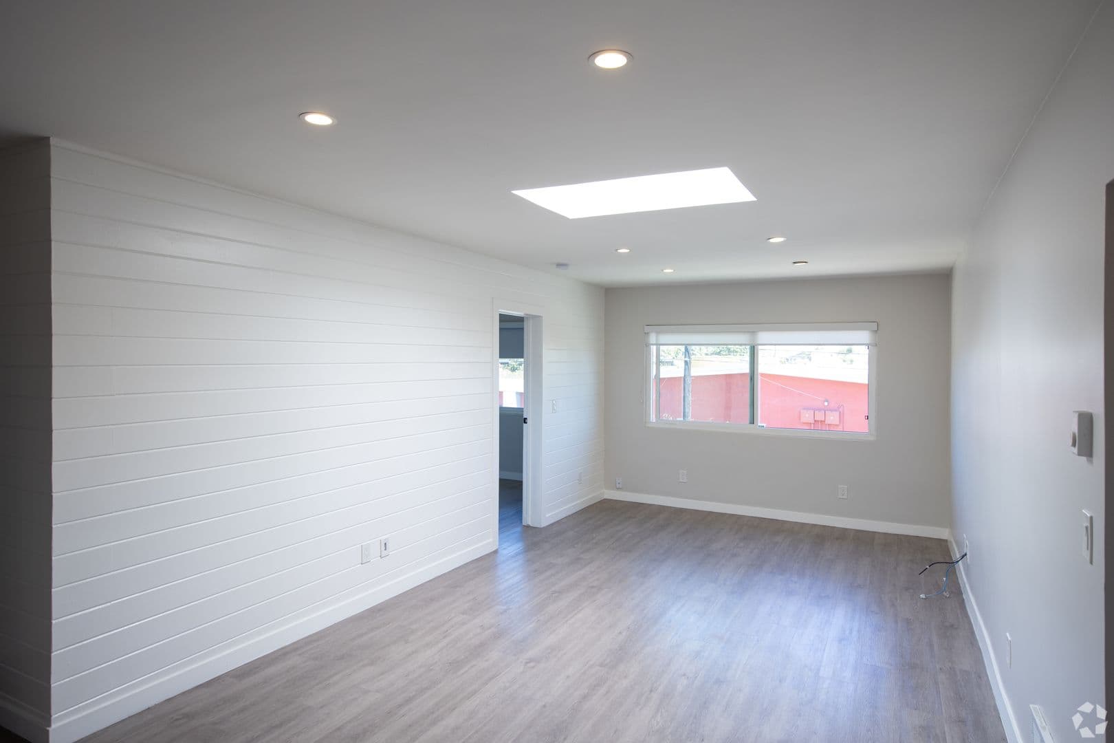Los Angeles Apartment: 354-356 4th Avenue