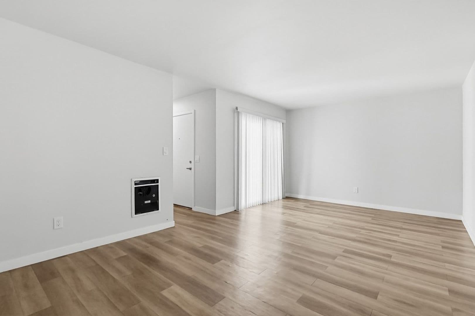 Lomita Apartment: 25829 Viana Avenue