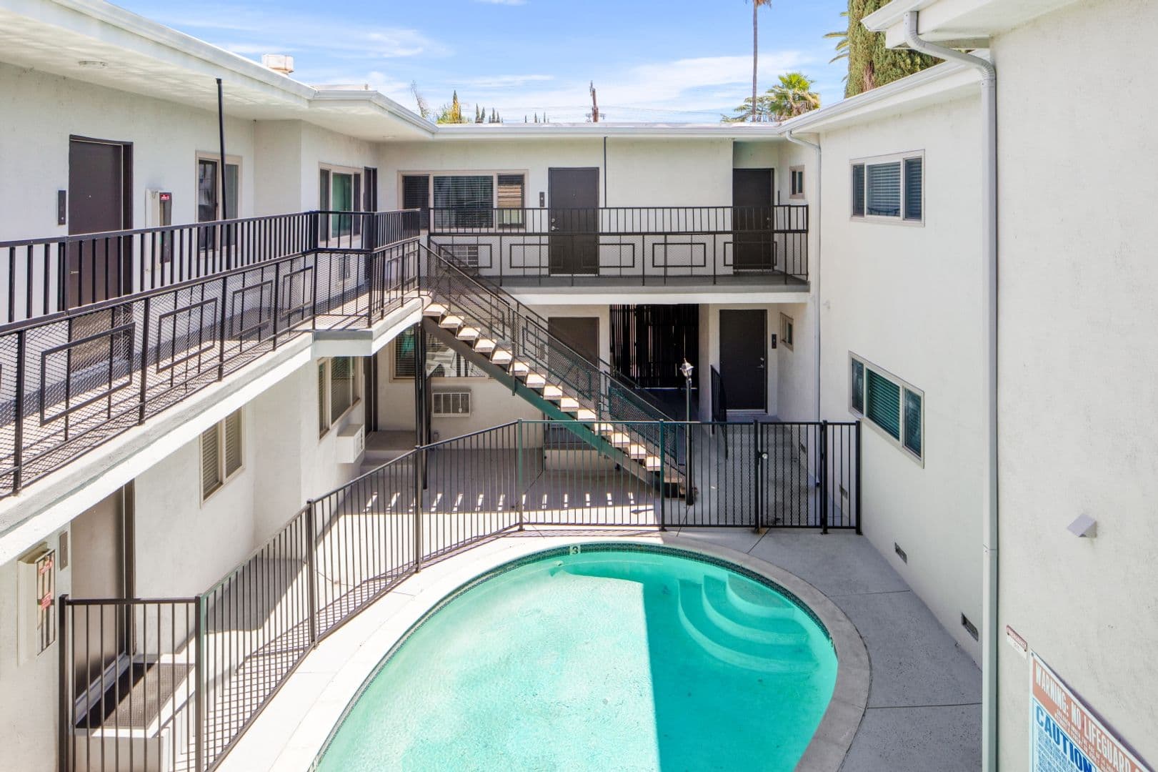 Sherman Oaks Apartment: 4957 Kester Avenue