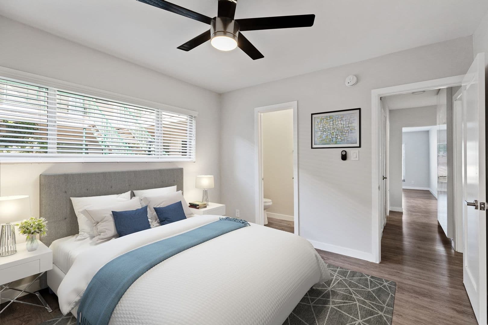 Sherman Oaks Apartment: 4957 Kester Avenue