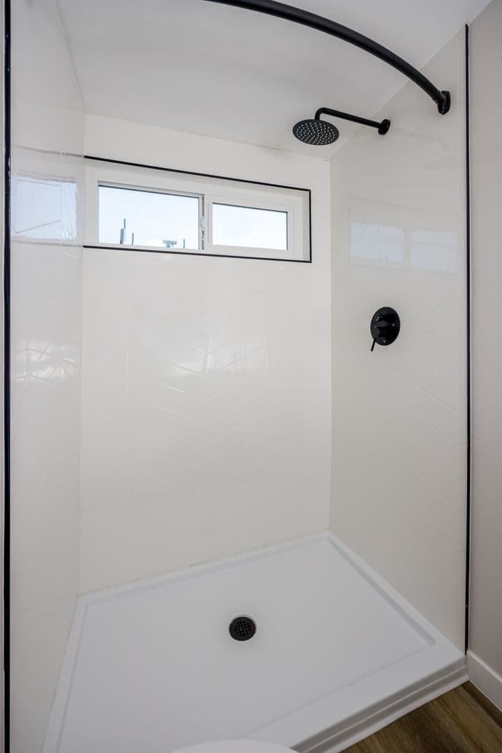 Redondo Beach Apartment: 1321 Amethyst Street