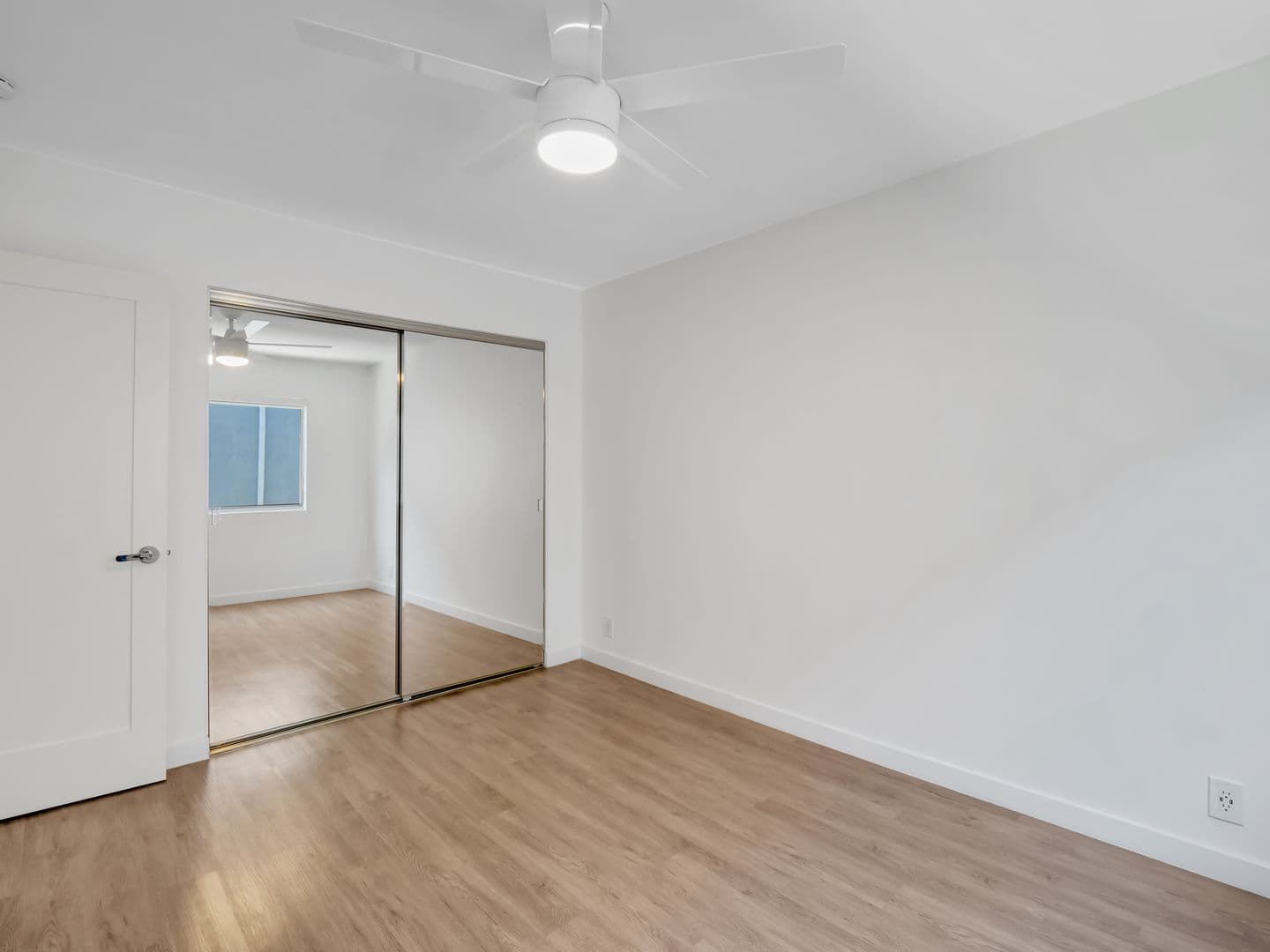 Santa Monica Apartment: 1424-1428 12th Street