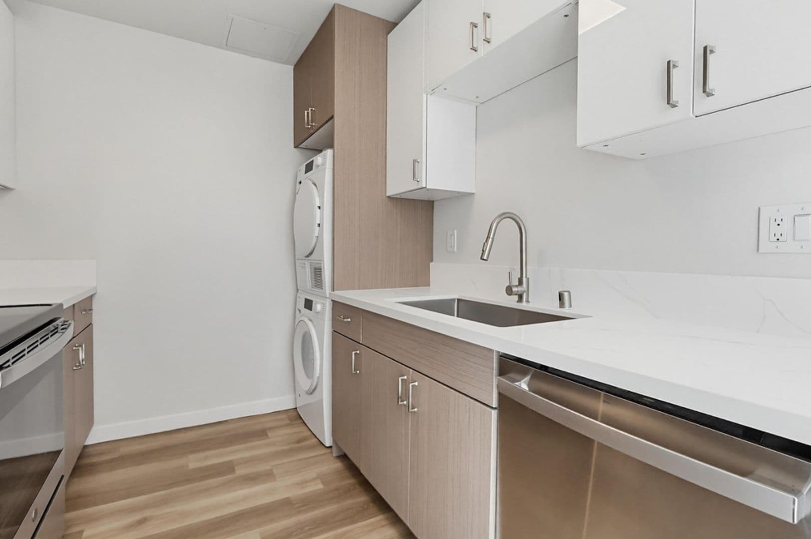 Lomita Apartment: 25829 Viana Avenue