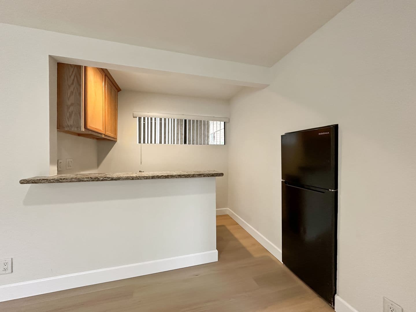 San Clemente Apartment: 250 Avenida Montalvo
