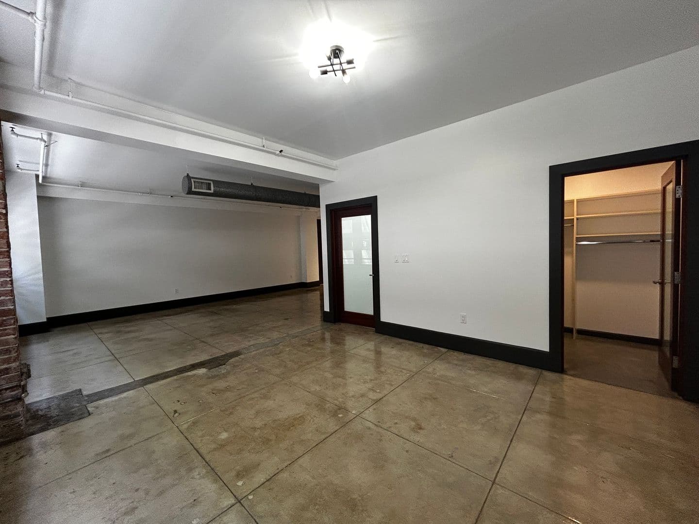 Los Angeles Apartment: 756 S. Broadway