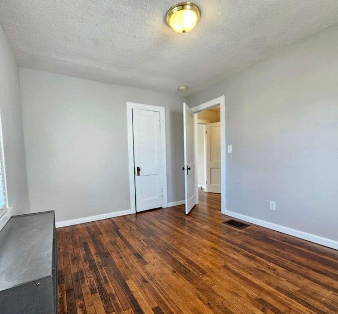 Elizabethton House: 707 S 2nd Street