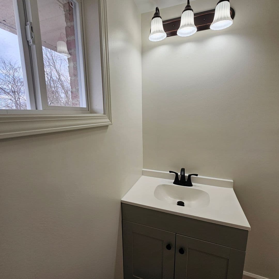 Gray Apartment: 127 Patrick Lane #1-4
