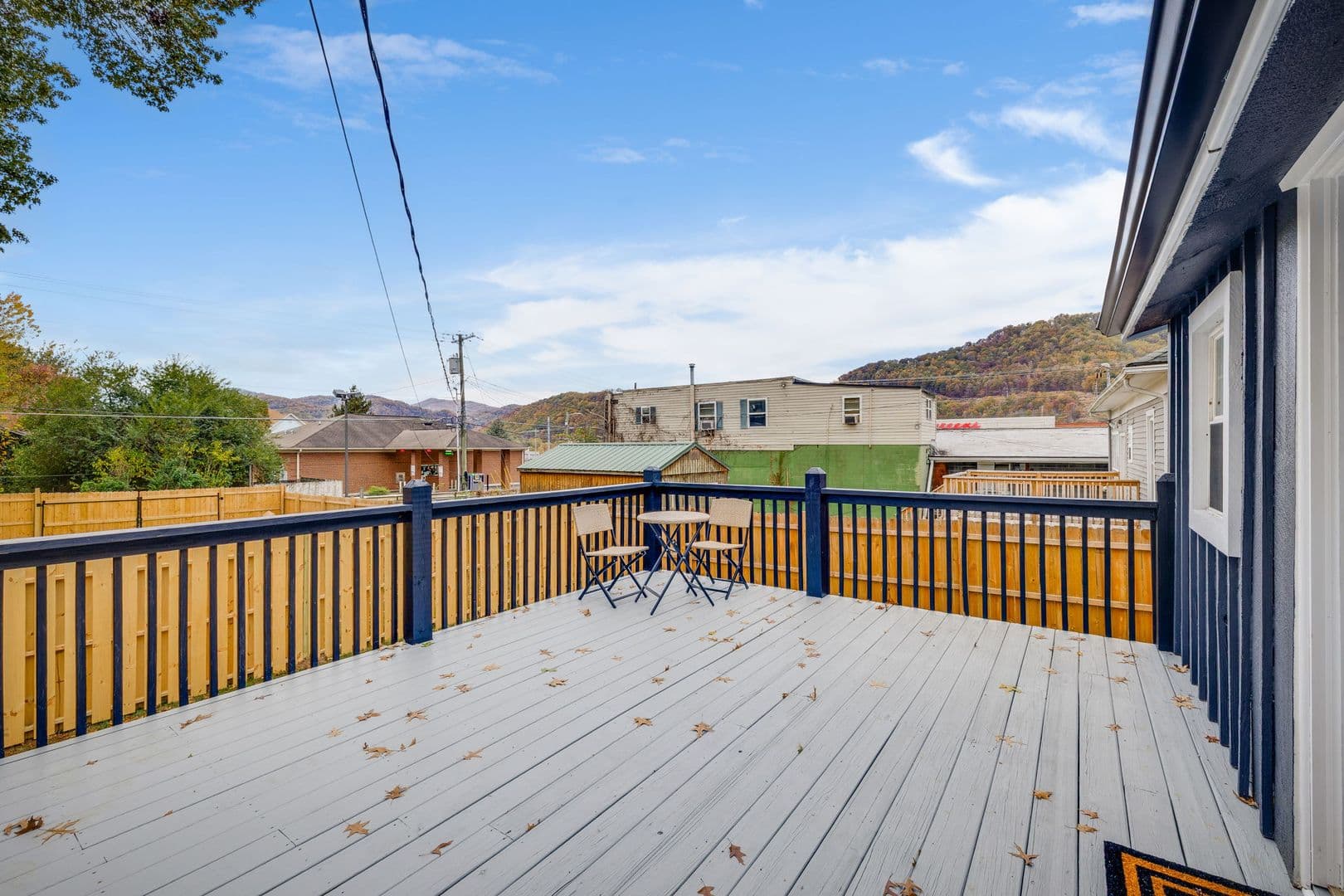 Erwin Apartment: 216 3rd Street