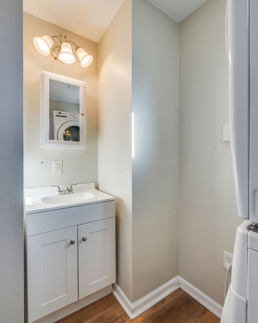 Kingsport Apartment: 2000 Netherland Inn Rd