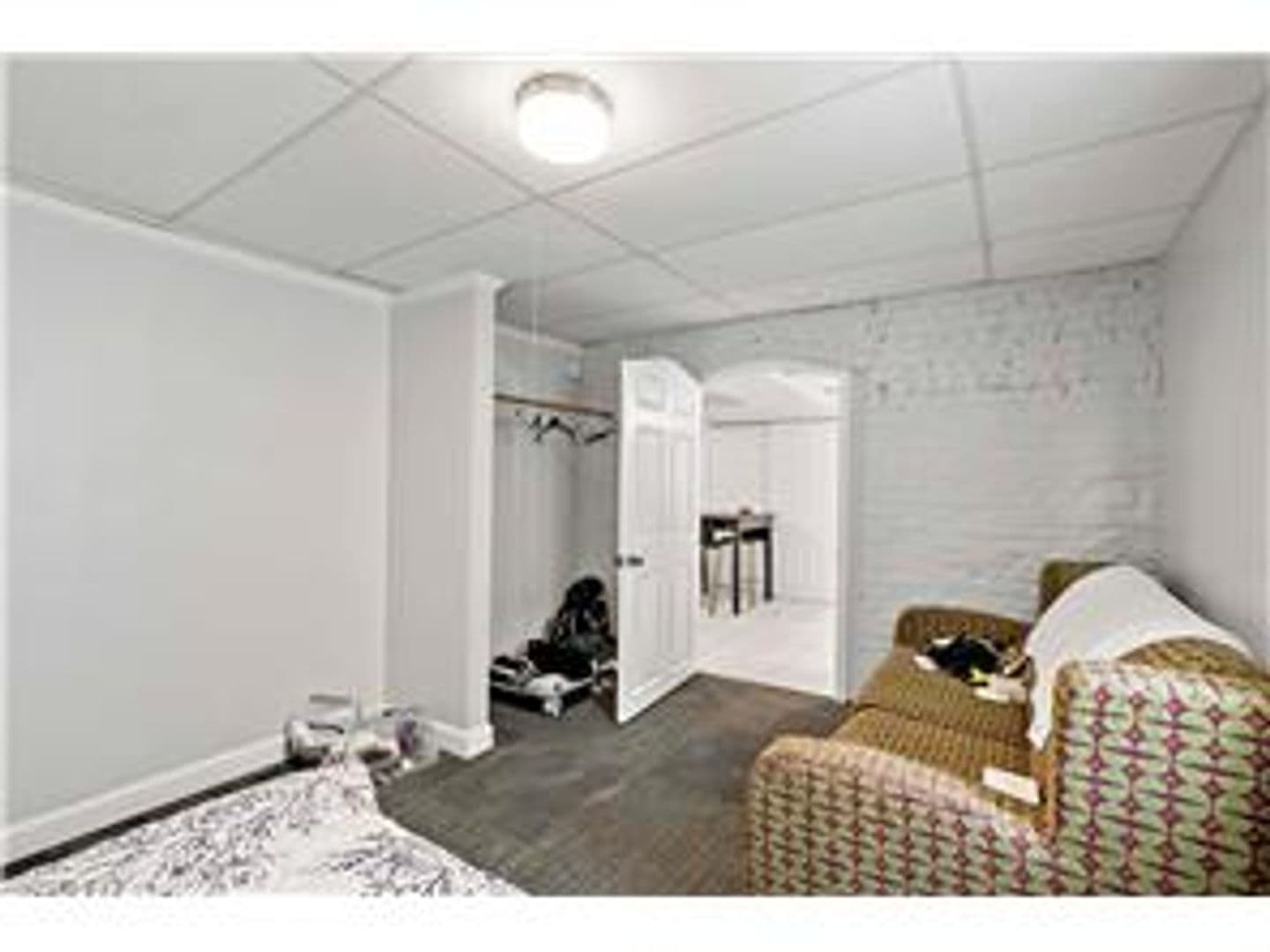 Minneapolis Apartment: 2928 Emerson Ave N
