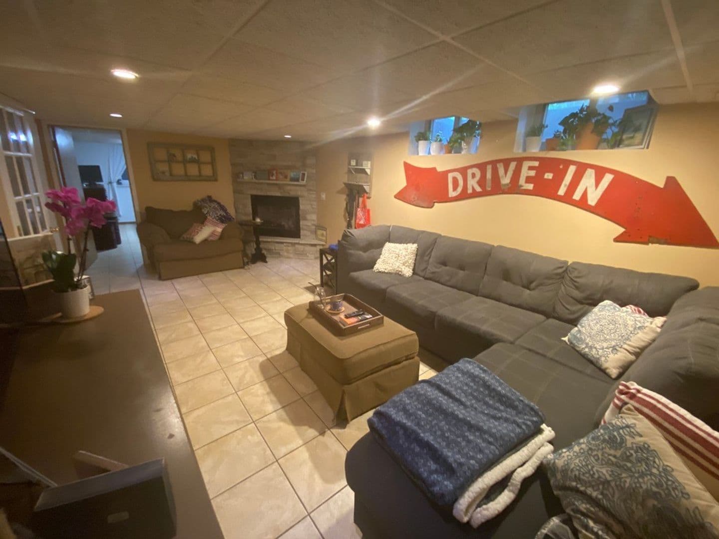 Minneapolis Apartment: 2921 Sunset Blvd