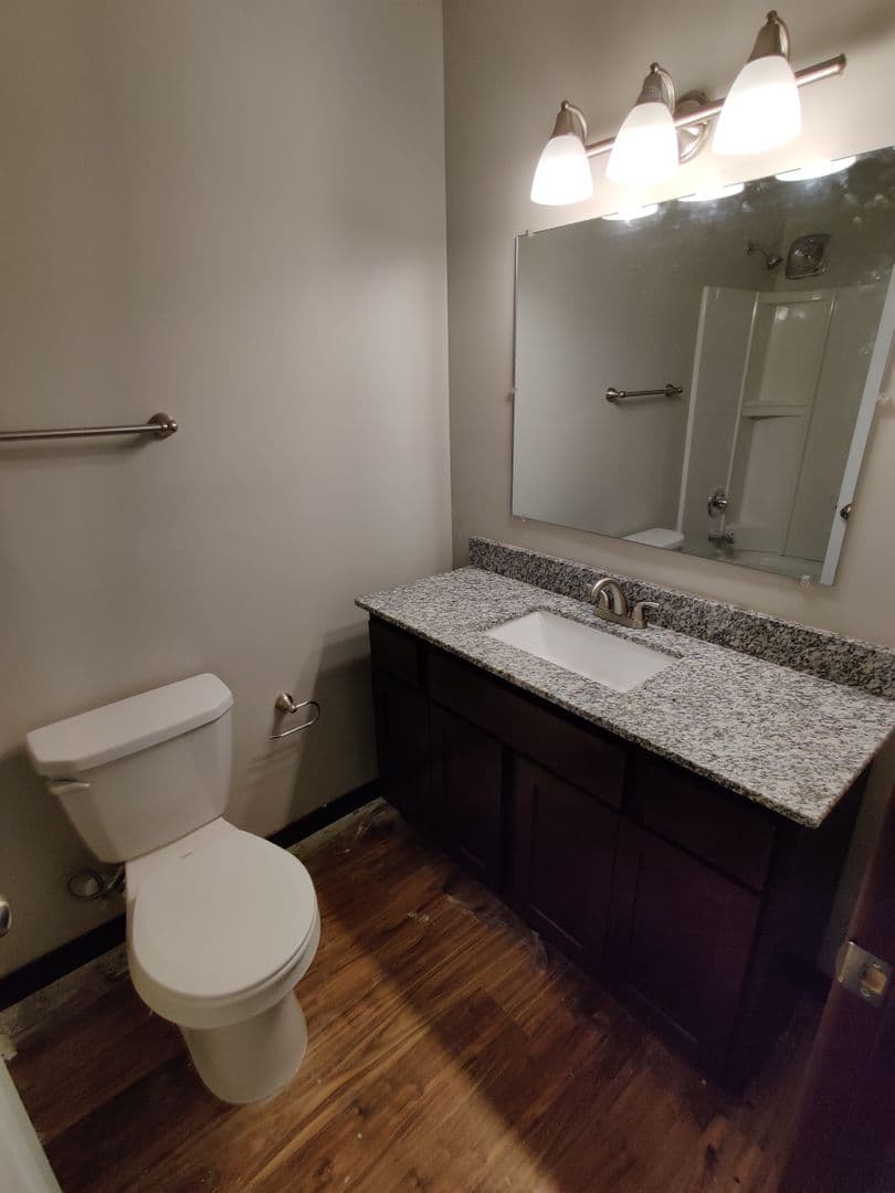 Austin Apartment: 2nd Drive NE