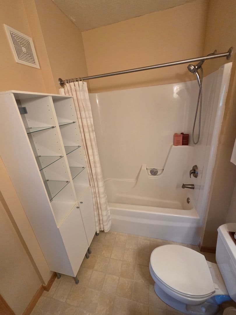 Richfield Condo: 7601 Aldrich Ave S