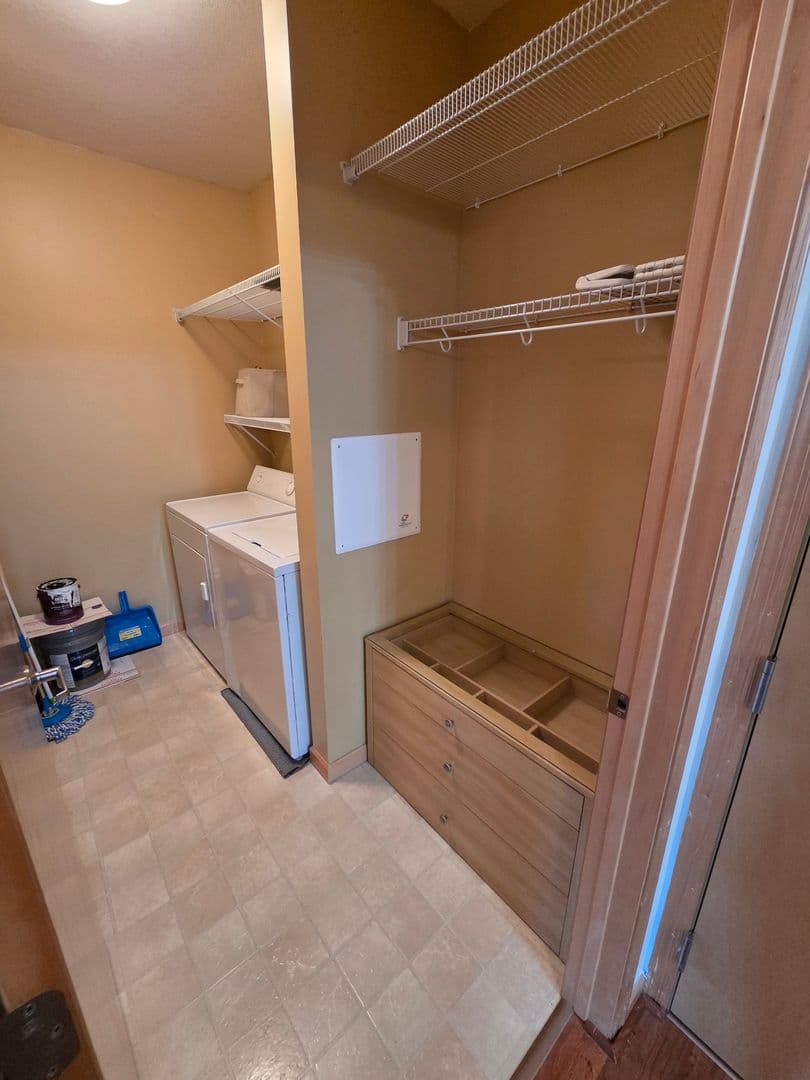 Richfield Condo: 7601 Aldrich Ave S