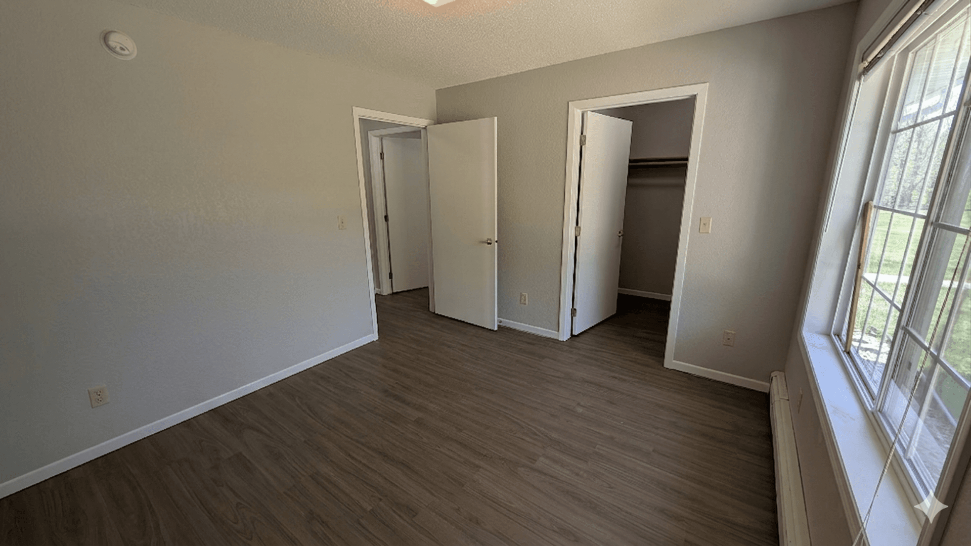 Austin Apartment: 3rd St SE