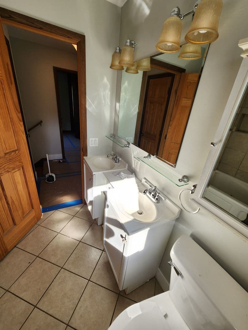 Apple Valley House: 7202 146th Ave W