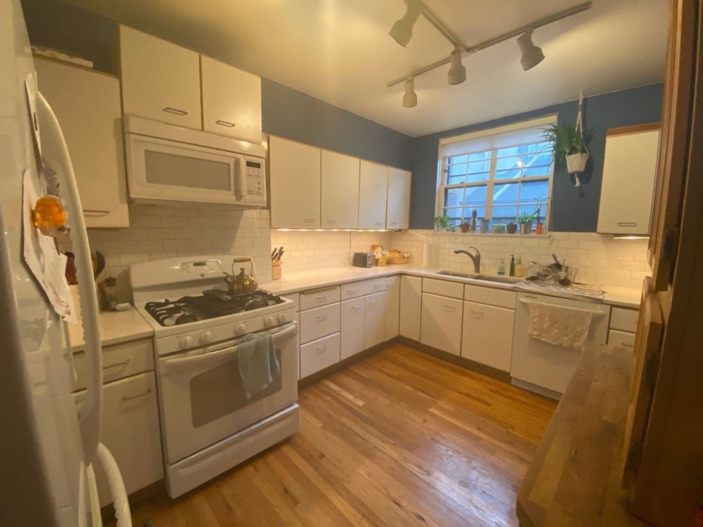 Minneapolis Apartment: 2921 Sunset Blvd