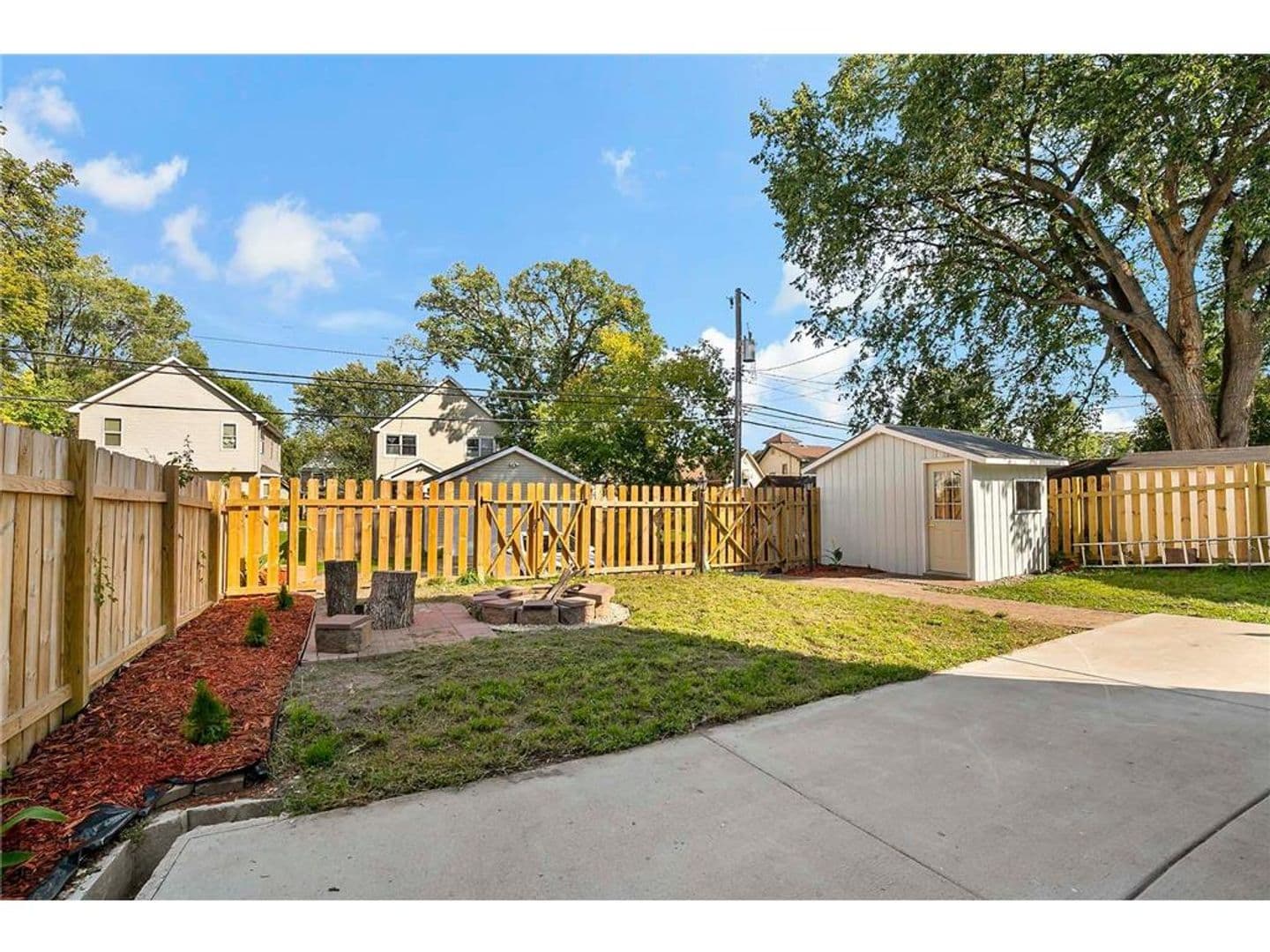 Minneapolis Apartment: 2928 Emerson Ave N