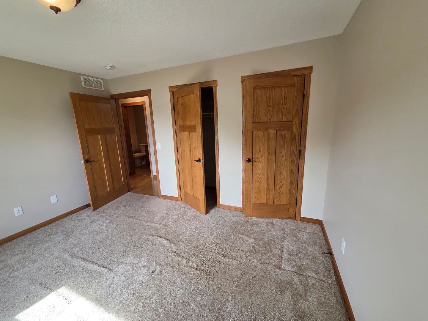 North Branch Townhome: 38231 Ewing Court