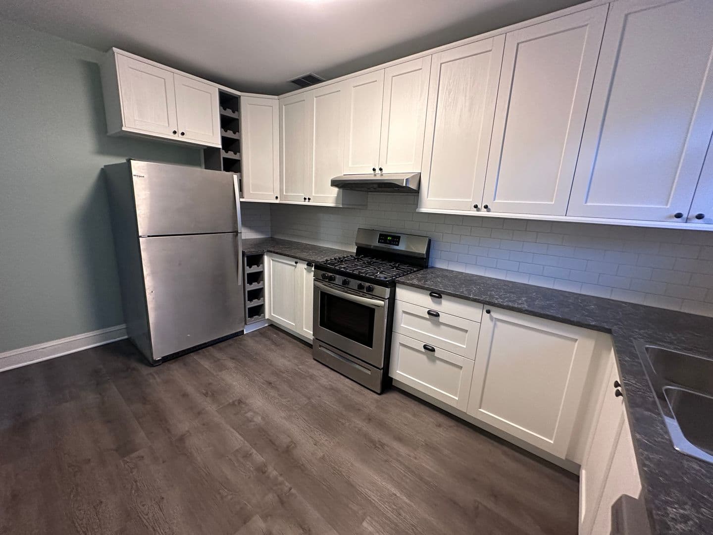 Minneapolis Apartment: 2921 Sunset Blvd