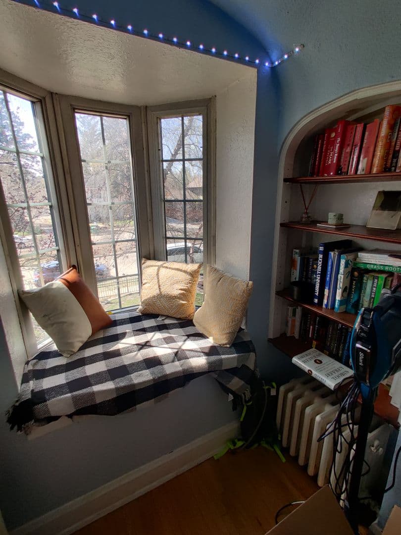 Minneapolis Apartment: 2921 Sunset Blvd