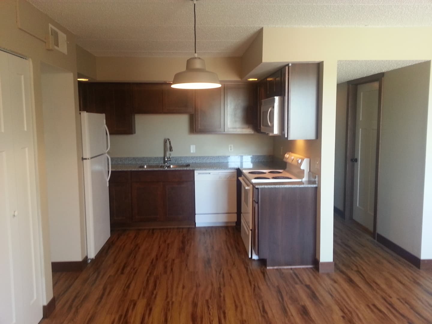 Rochester Apartment: 1609 10th St SE