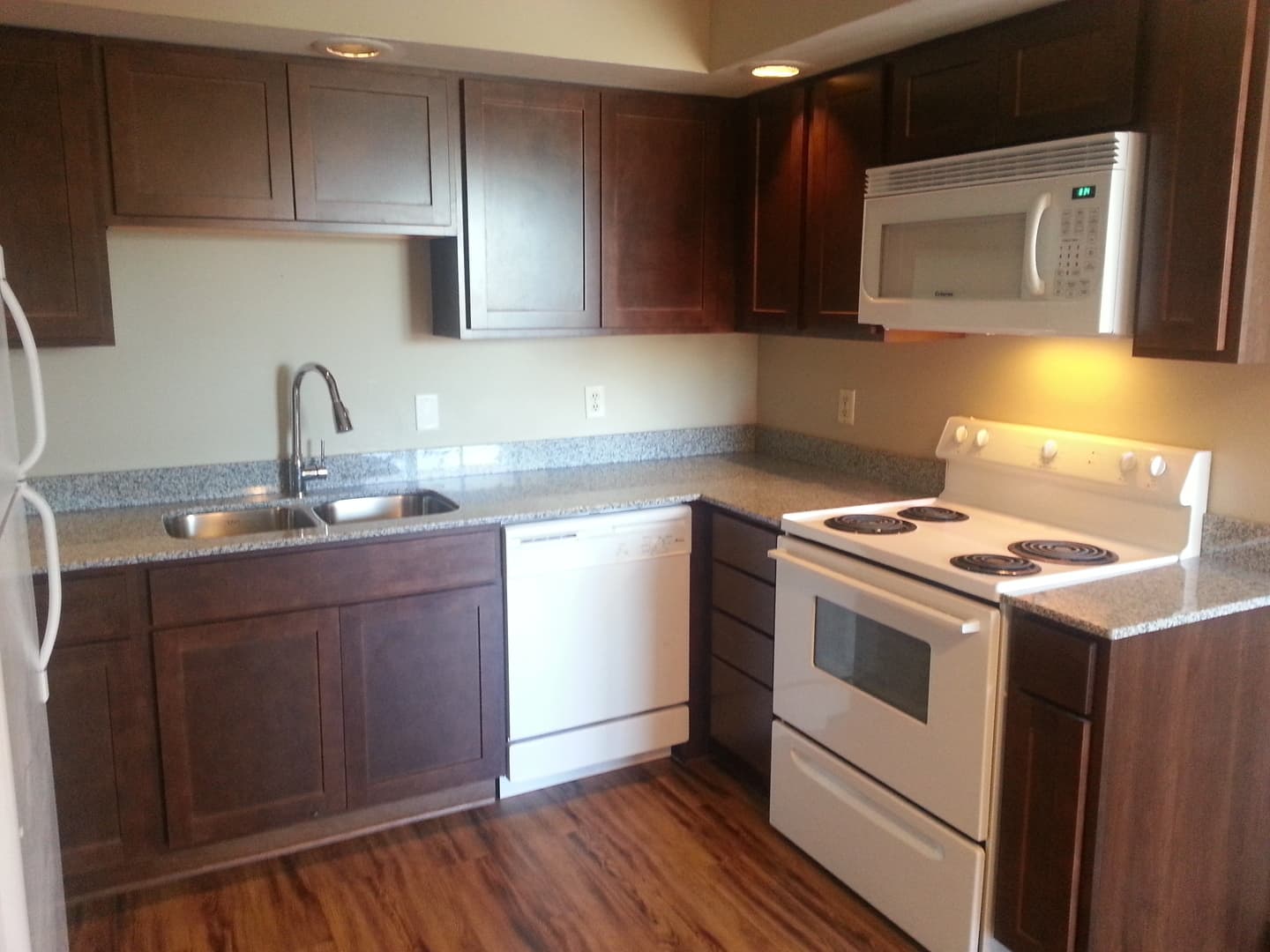 Rochester Apartment: 1609 10th St SE