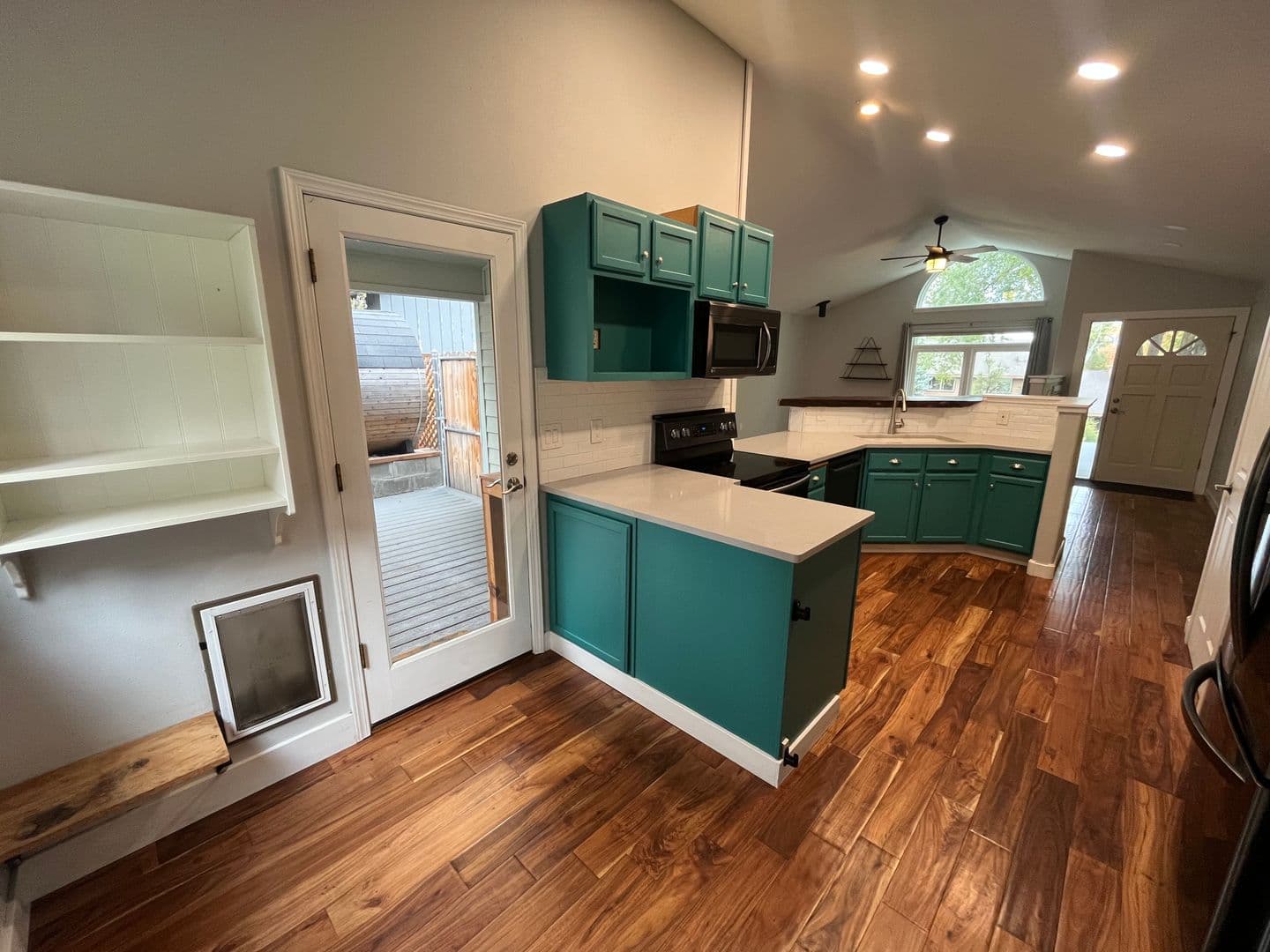 Bend House: 2807 NE Lotno Drive