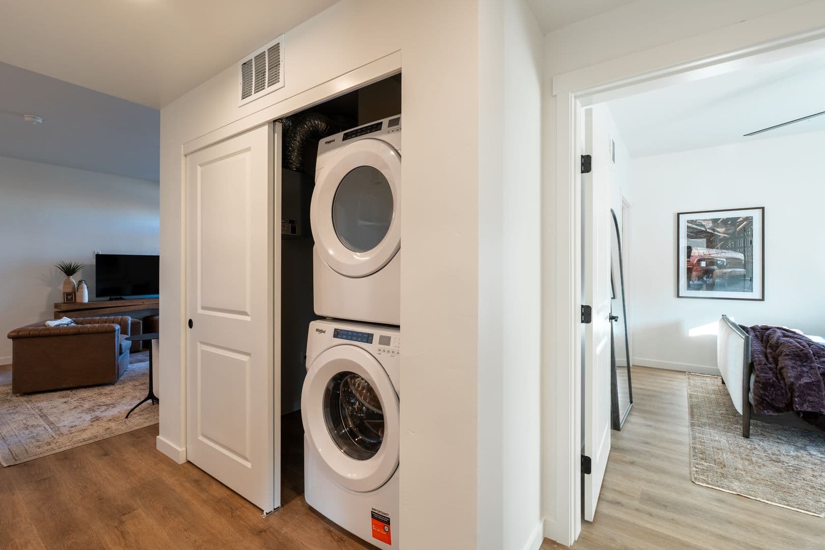 Bend Apartment: 20040 SE Easton Pl