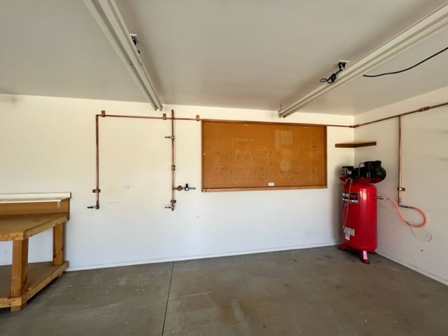 Powell Butte House: 8062 SW Copley Road