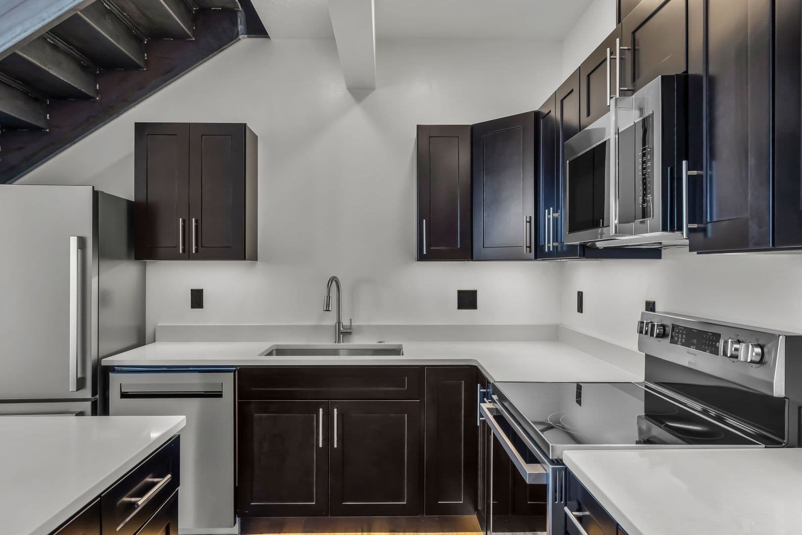 Redmond Apartment: 1441 NW 4th Street