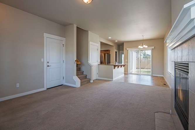 Bend House: 21187 Philly Ave