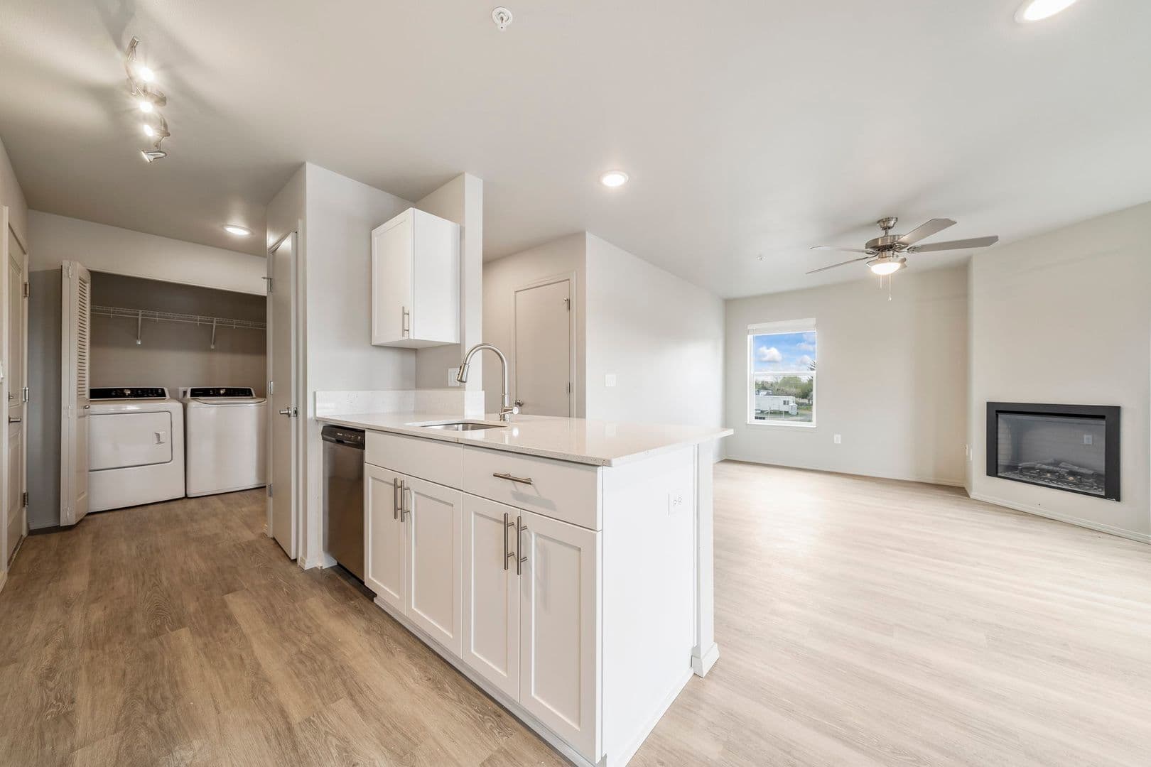 Redmond Apartment: 1848 SW 15th Street