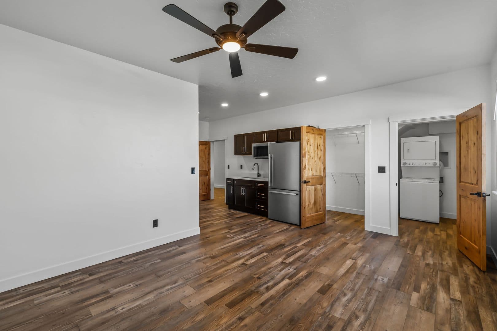 Redmond Apartment: 1441 NW 4th Street