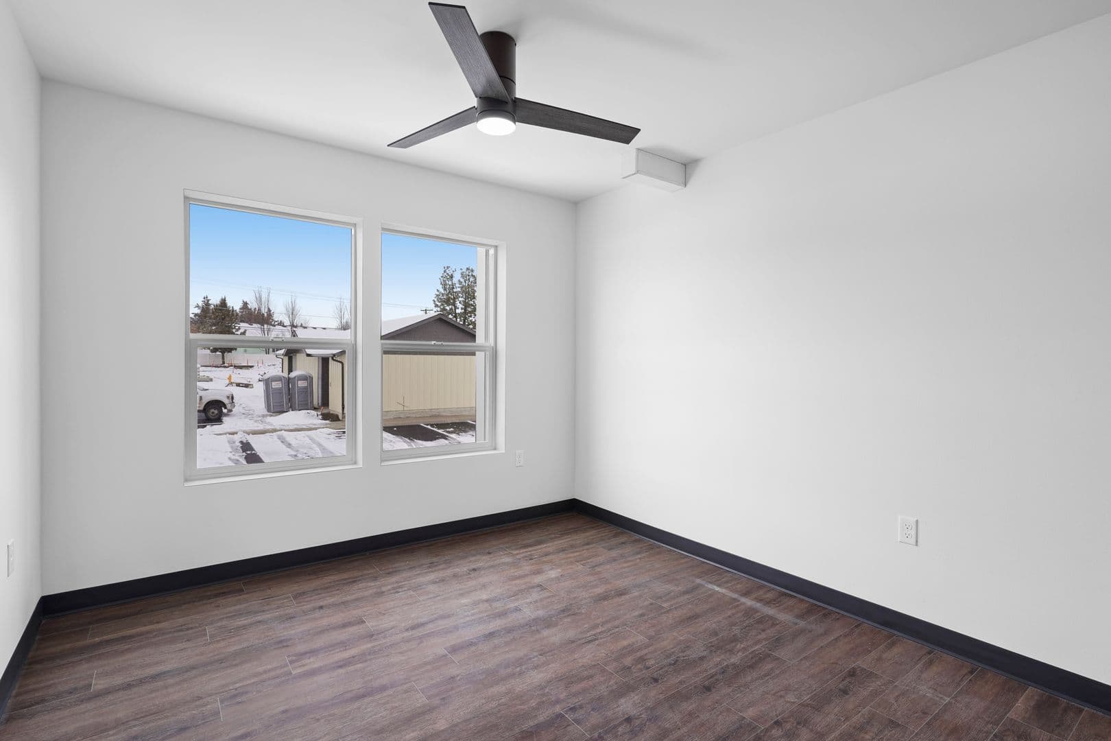 Redmond Apartment: 3770 SW Canal Blvd