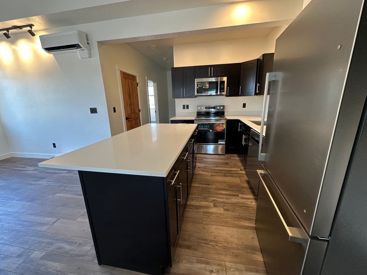 Redmond Apartment: 1431 NW 4th Street