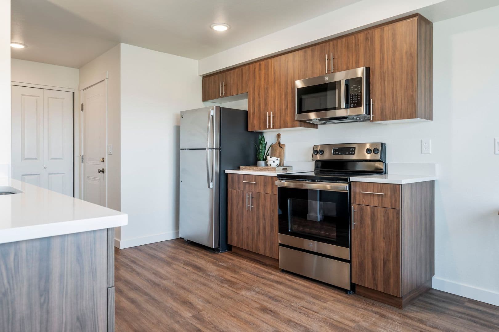 Redmond Apartment: 3025 NW 7th Street