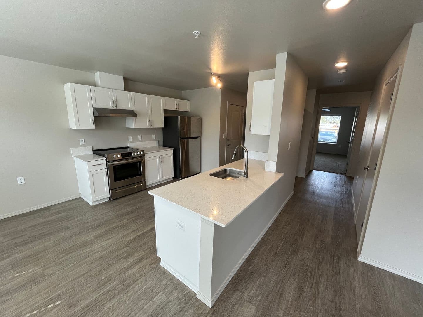 Redmond Apartment: 1840 SW 15th Street
