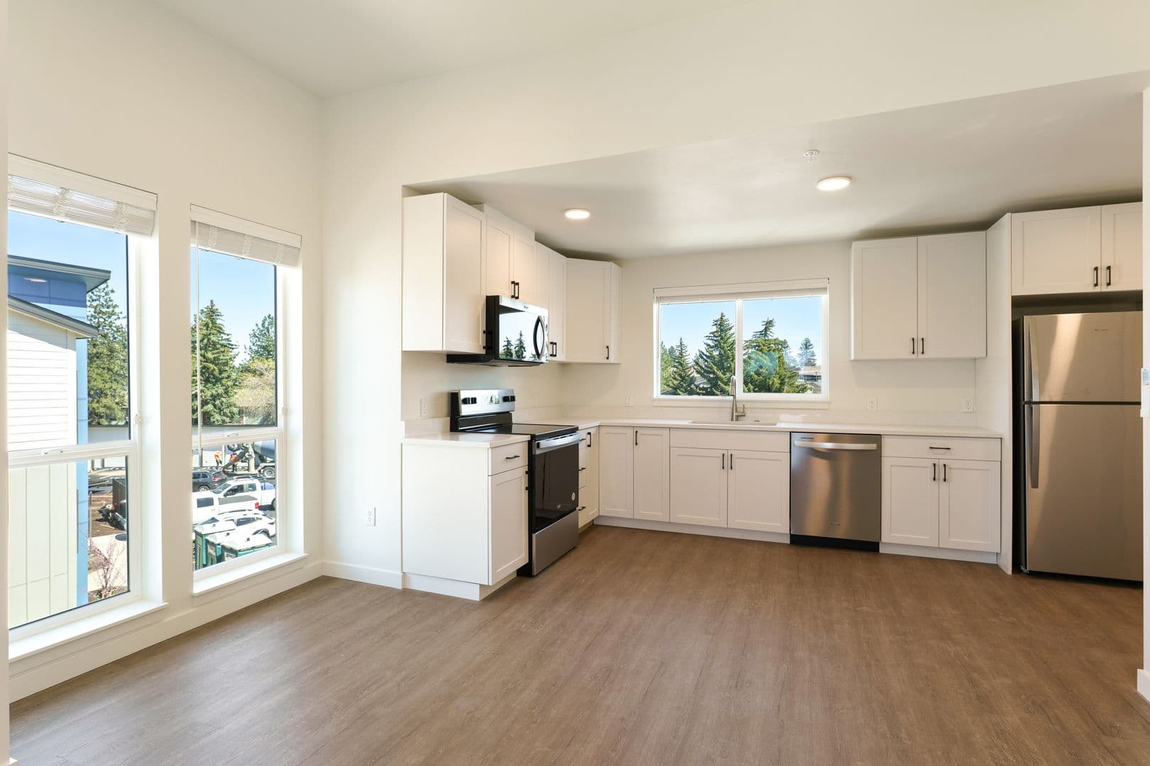 Bend Apartment: 61580 Brosterhous Rd