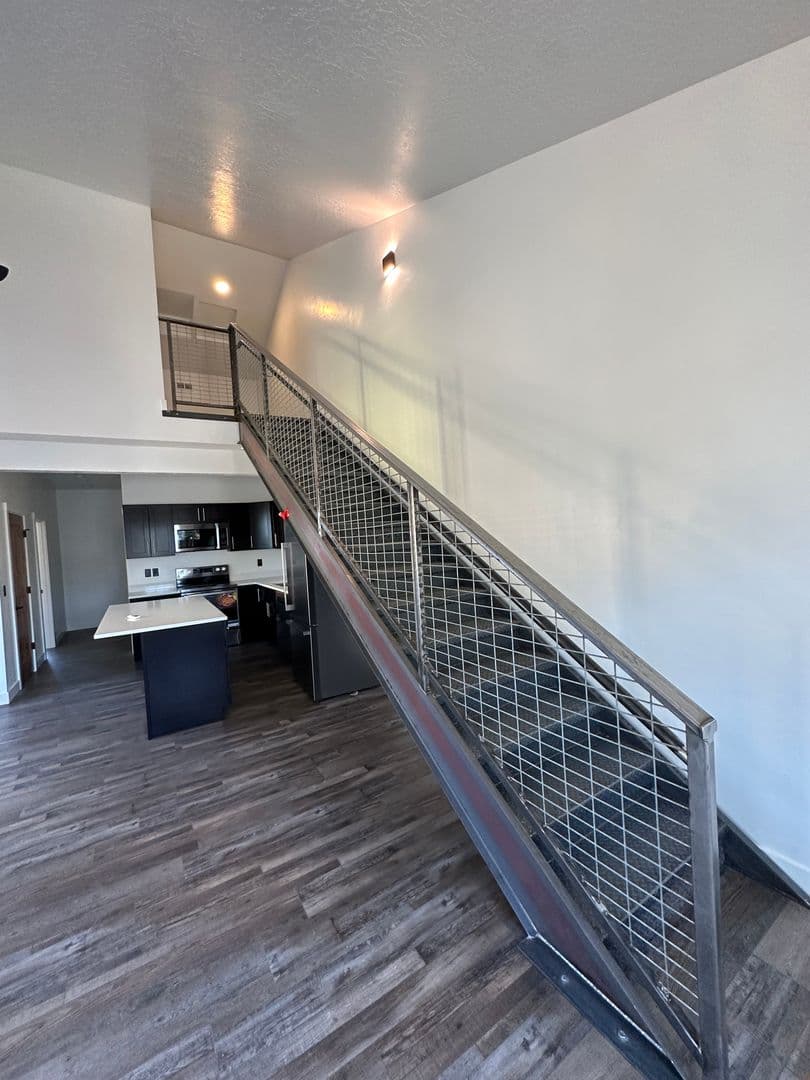 Redmond Apartment: 1431 NW 4th Street