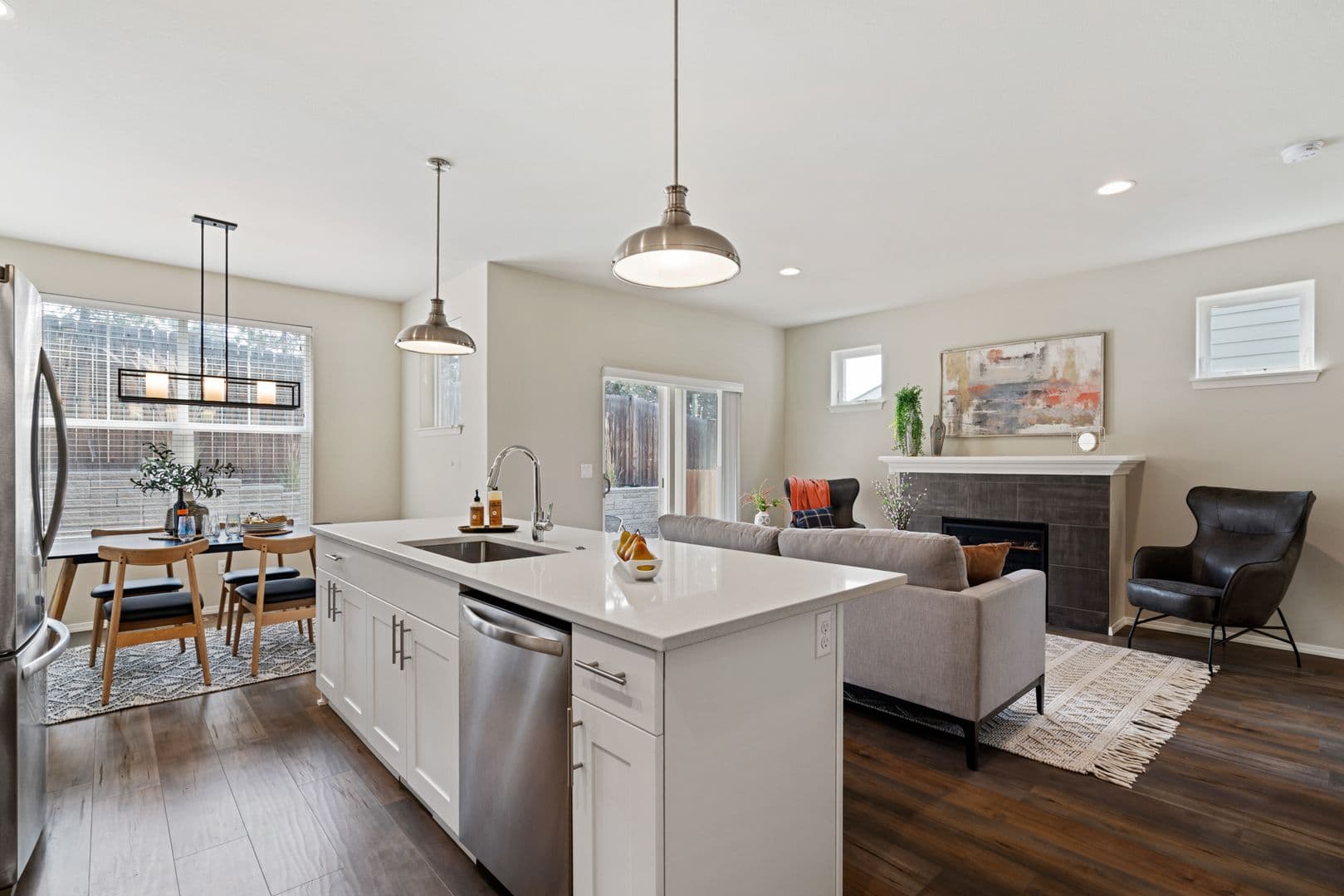 Bend Townhome: 2376 NE 6th St