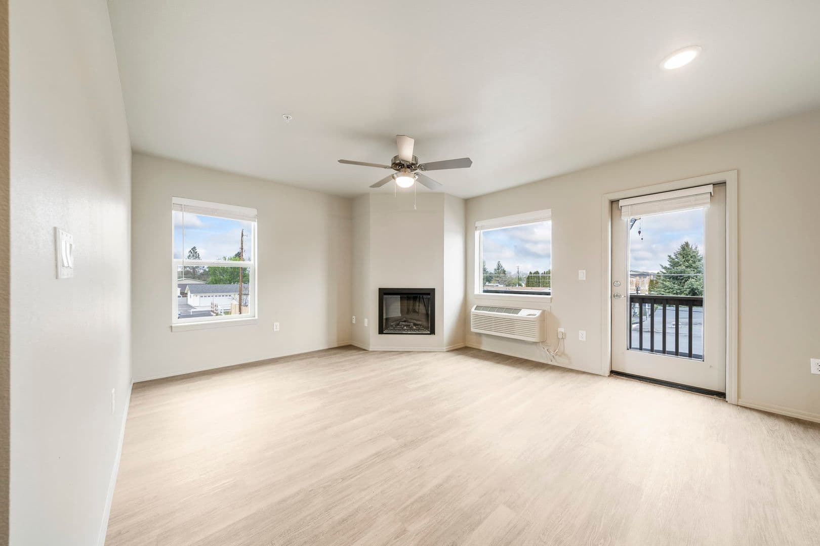 Redmond Apartment: 1848 SW 15th Street