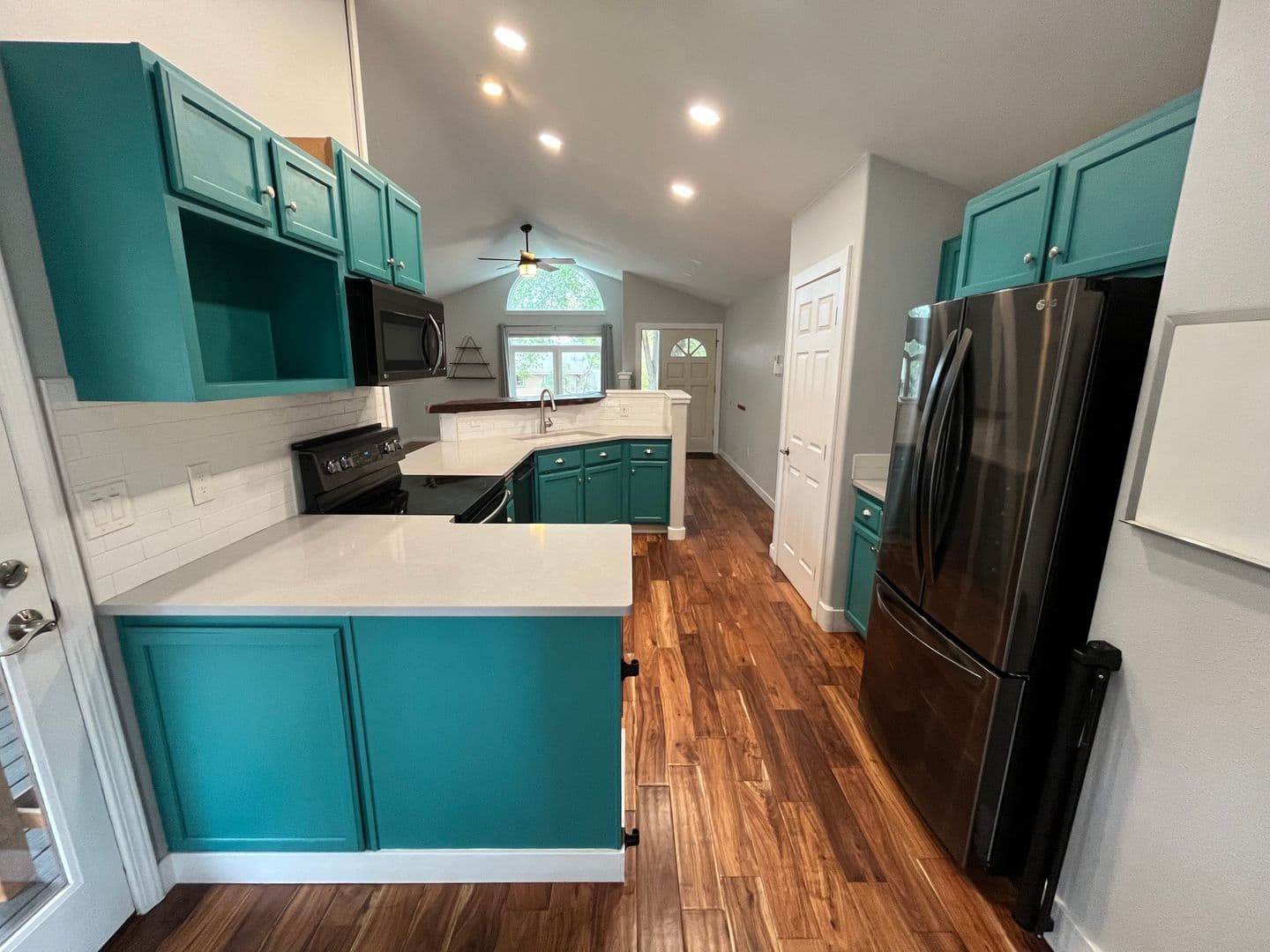 Bend House: 2807 NE Lotno Drive