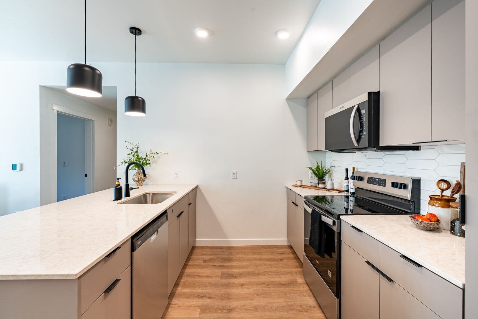 Bend Apartment: 20040 SE Easton Pl