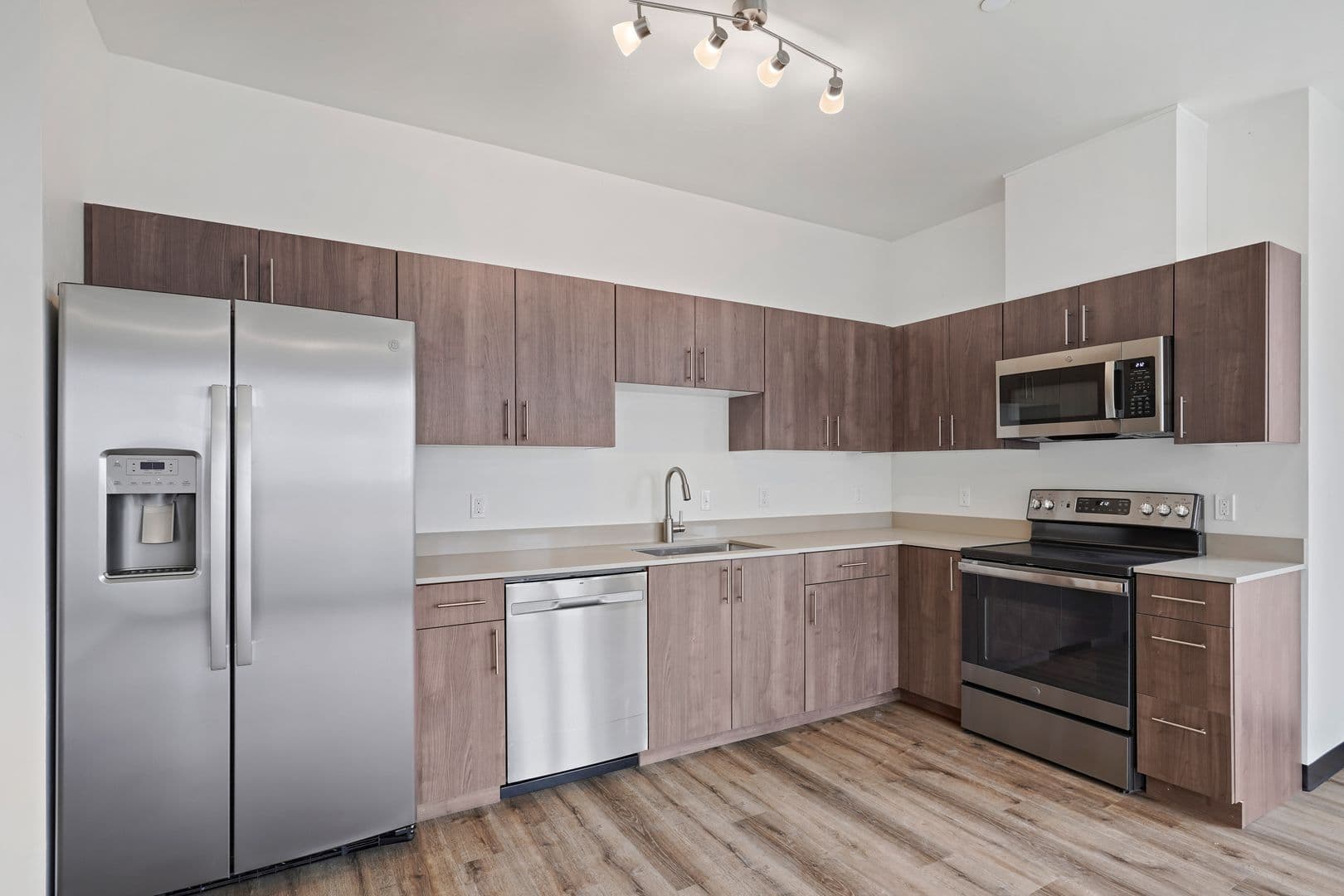 Bend Apartment: 144 SW Crowell Way