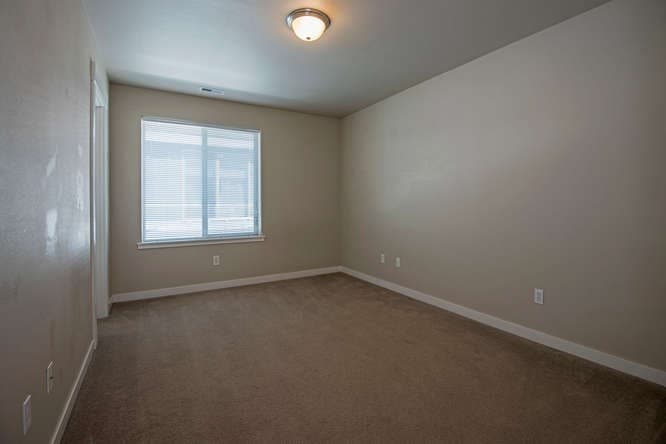 Bend House: 21187 Philly Ave