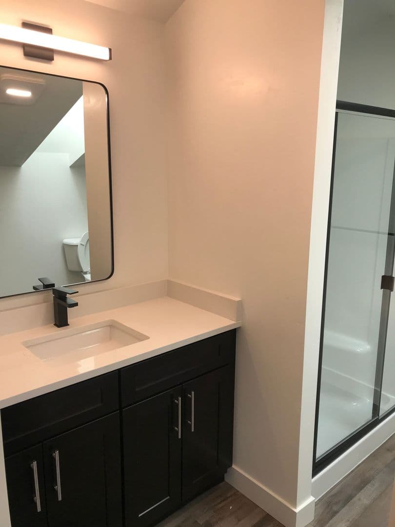 Redmond Apartment: 1431 NW 4th Street