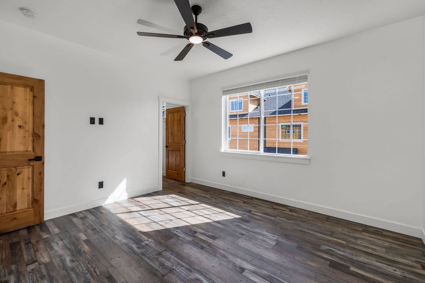 Redmond Apartment: 1441 NW 4th Street