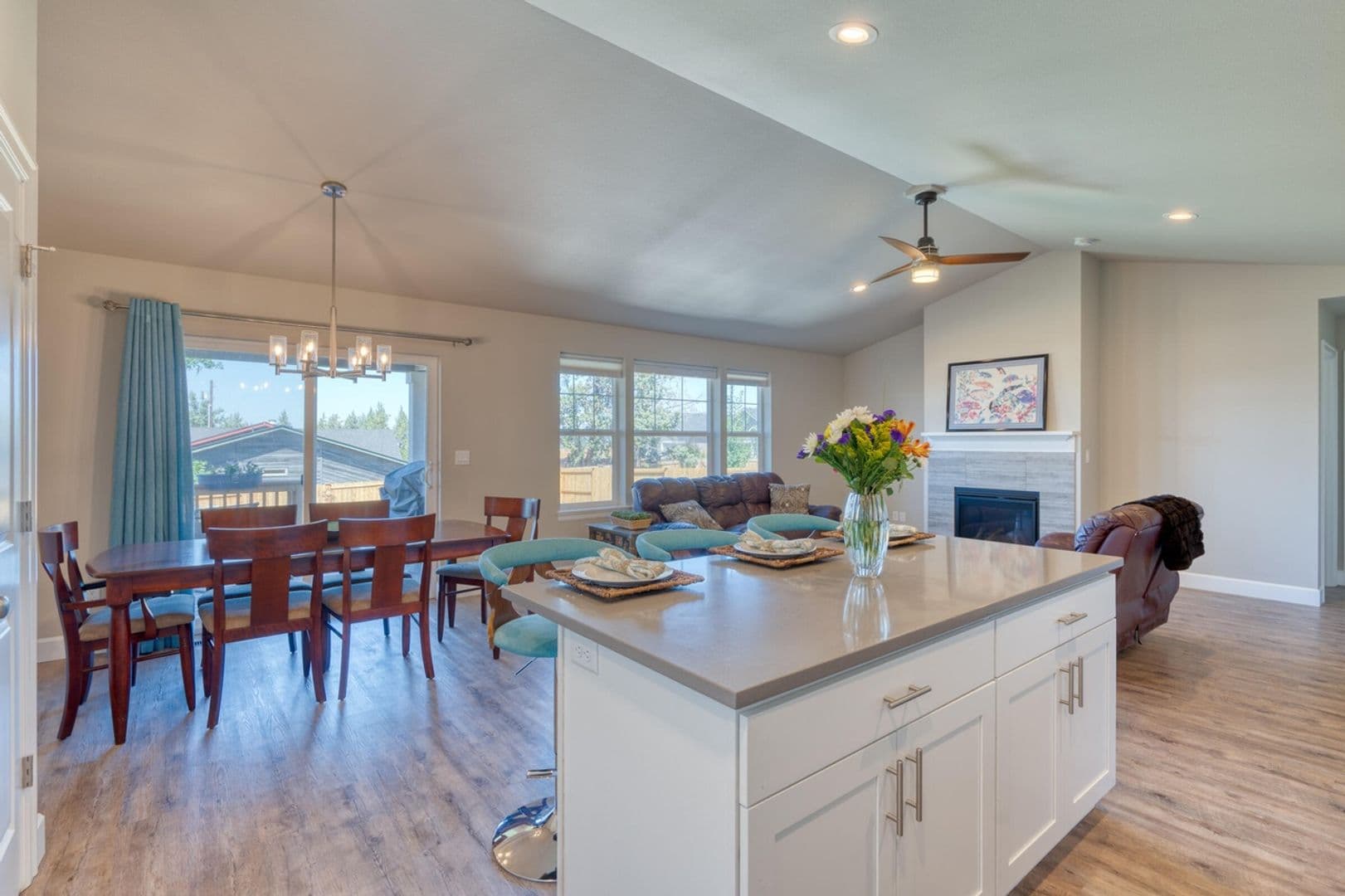 Redmond House: 3331 NW Birch Ave